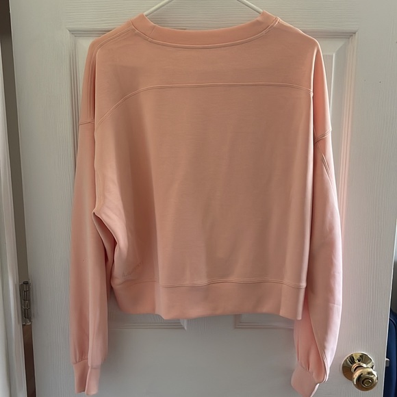 Lululemon perfectly oversized crop crew *softstreme size 8 peach - Picture 5 of 10